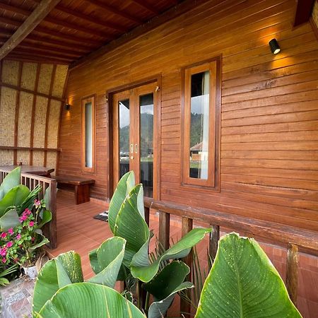 Volcano Cabins Kubupenlokan Exterior foto